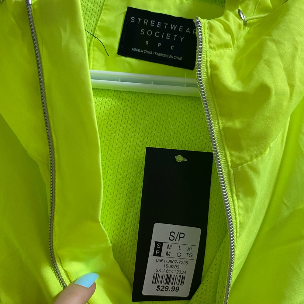 2 for 1 windbreakers! - Picture 3 of 5